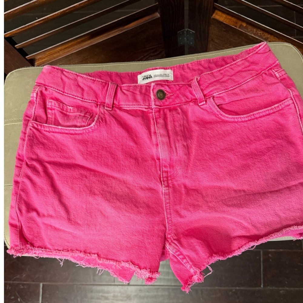 Zara Pink Denim Frayed Hem Shorts Women's Size 12 Casual